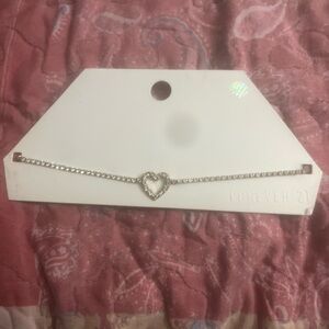 Elle Silver Heart Bracelet